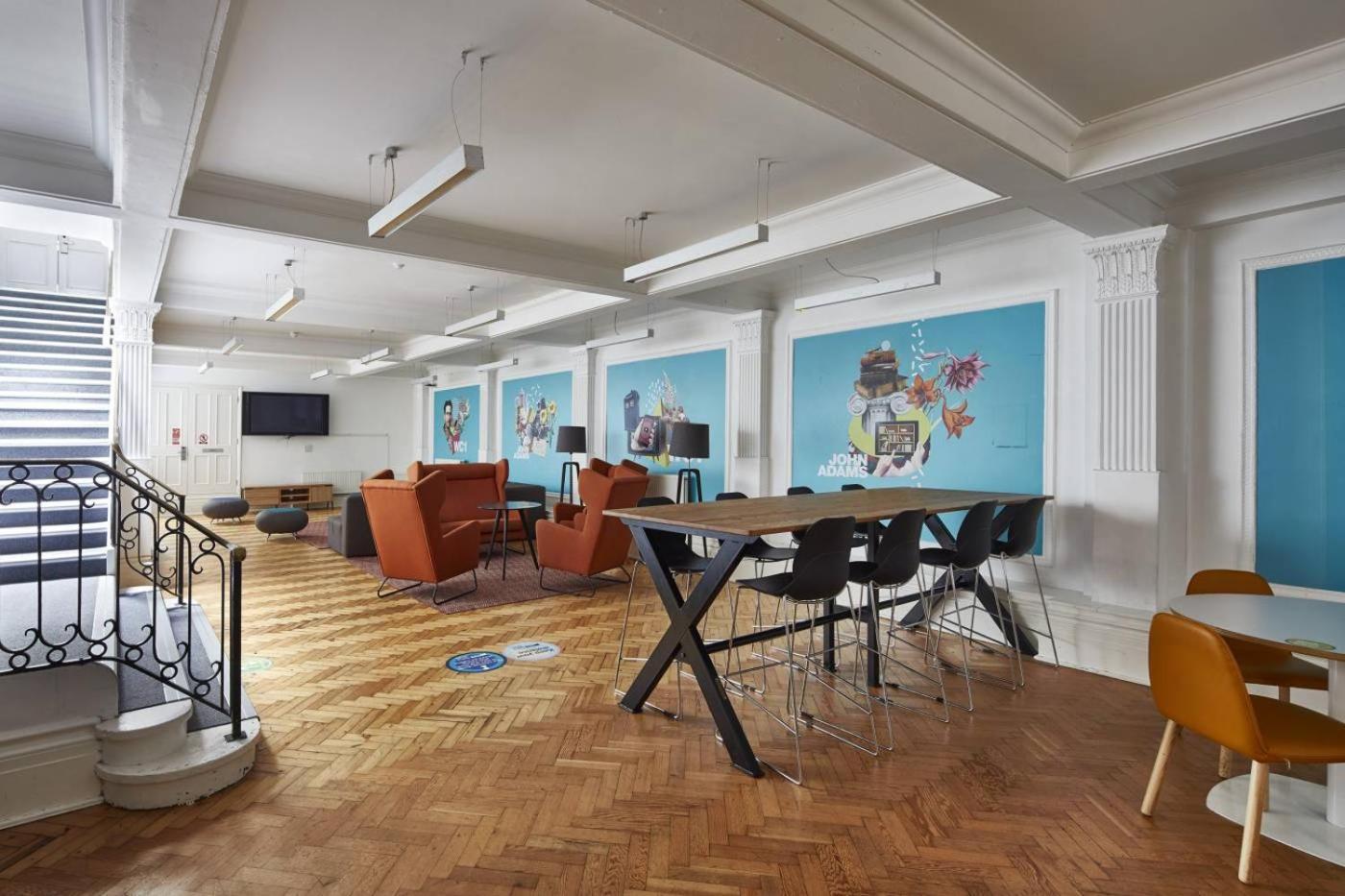 John Adams Hall ロンドン エクステリア 写真